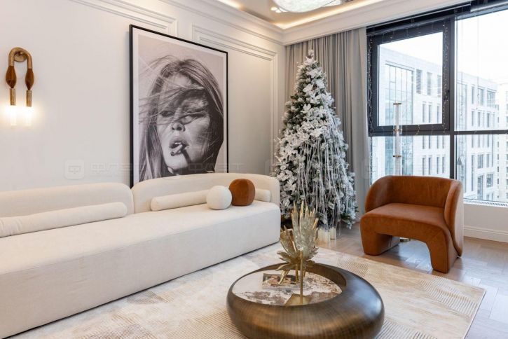 4-комн квартира ул. Право-Булачная, дом 51