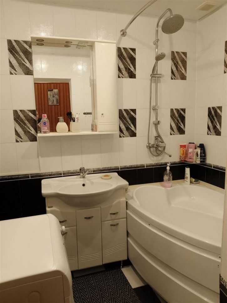 3-комн квартира ул Интернациональная, д. 16а