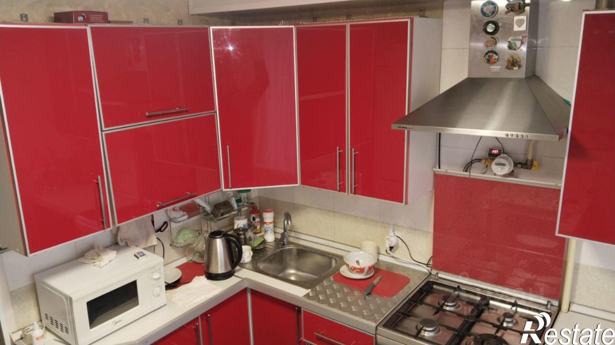 Сдать квартиру за 37 000 рублей на улица Адоратского, 21