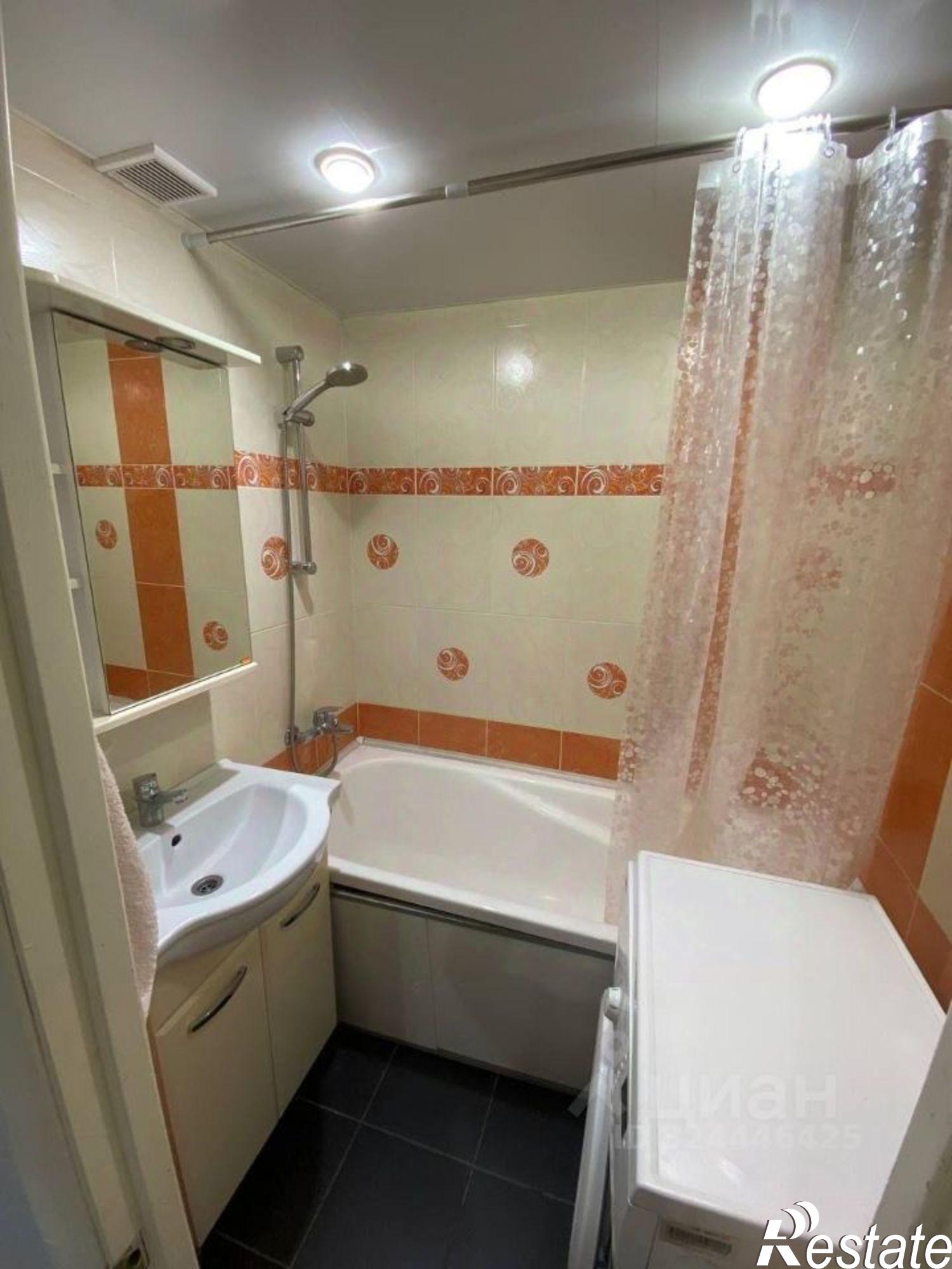 Сдать квартиру за 42 000 рублей на ул Декабристов, 87