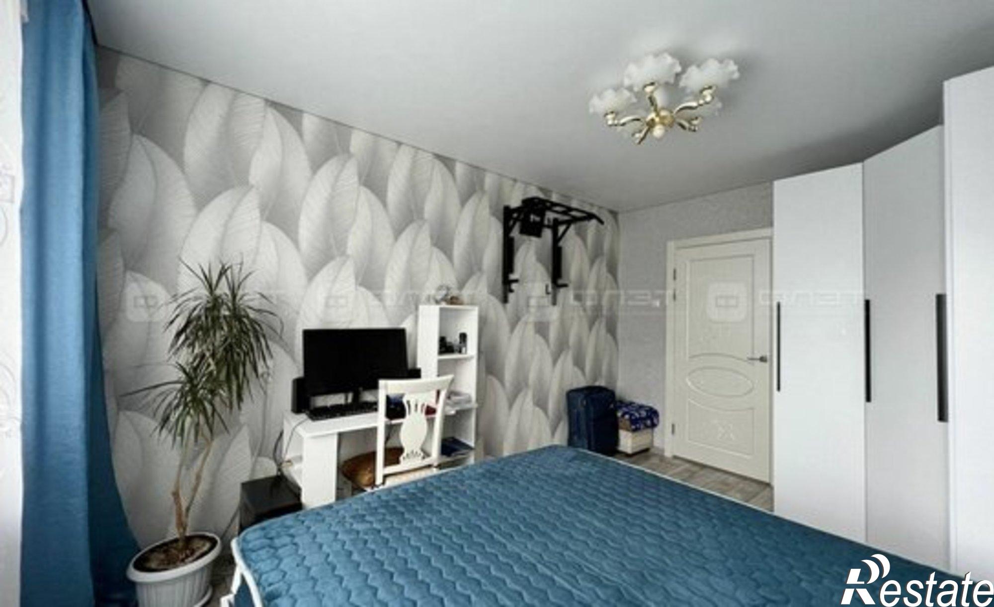 Купить квартиру за 12 000 000 рублей на проспект Ямашева, 102