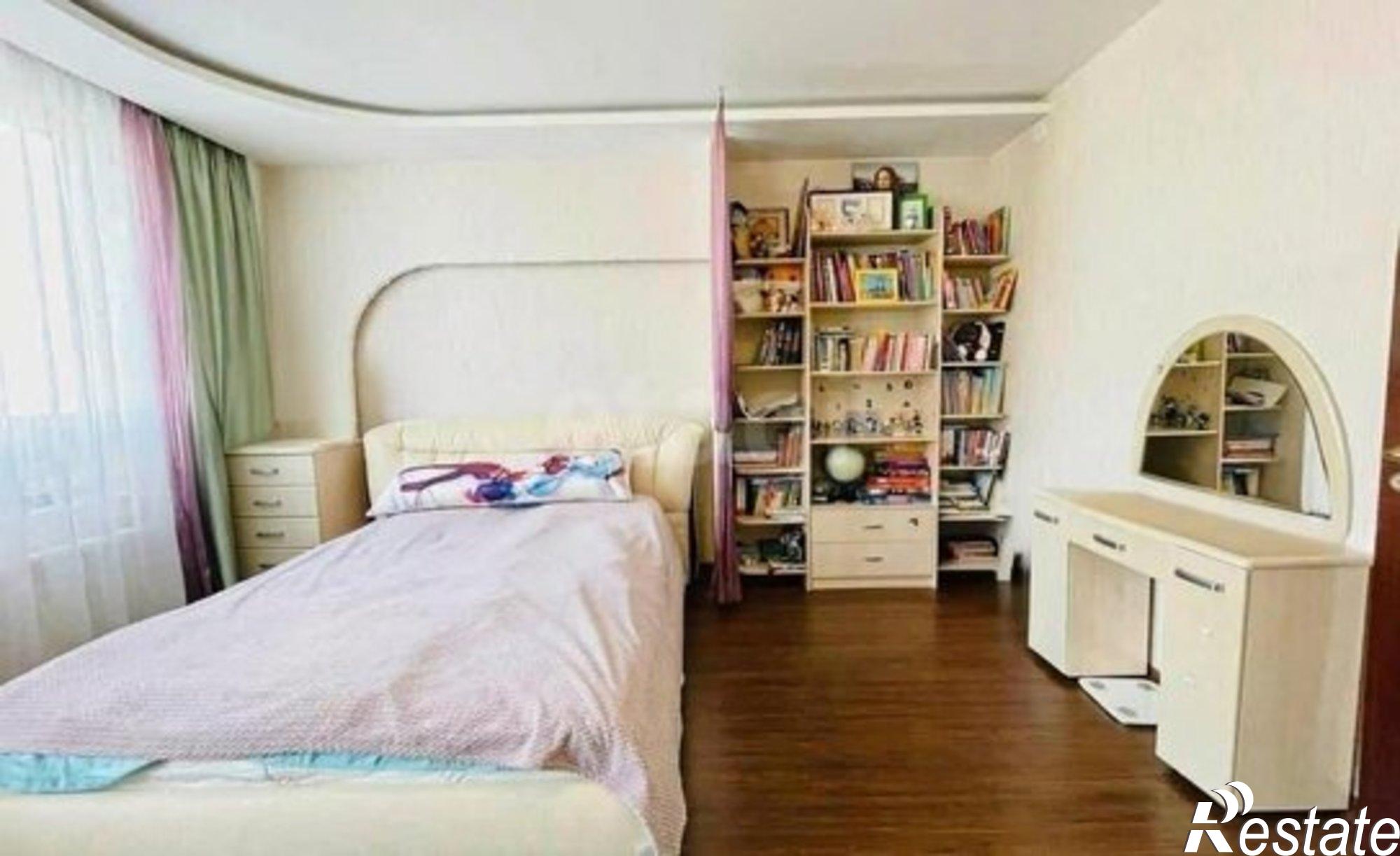 Купить квартиру за 25 000 000 рублей на ул Сибгата Хакима, 60