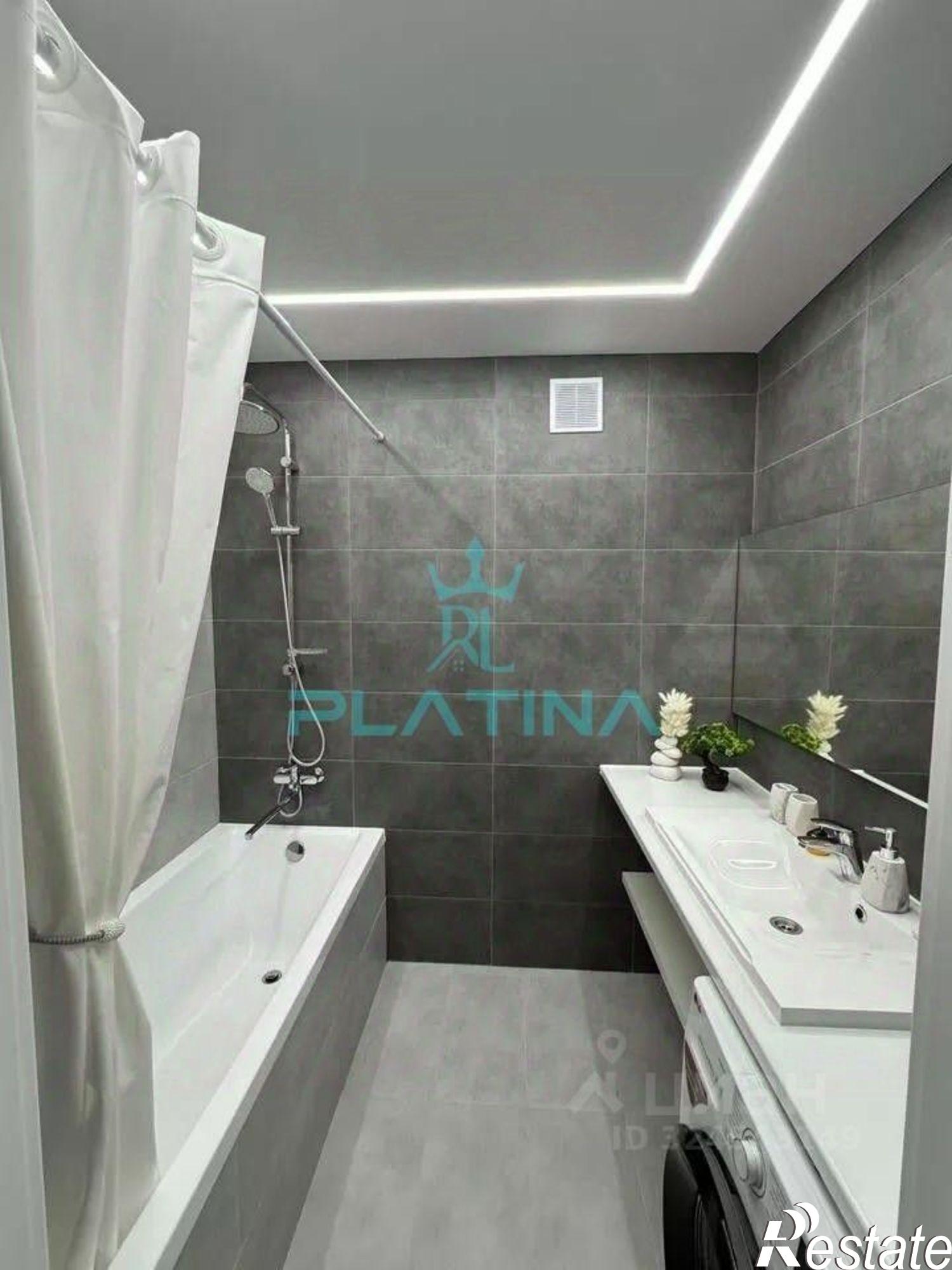 Сдать квартиру за 40 000 рублей на улица Азата Аббасова, 10