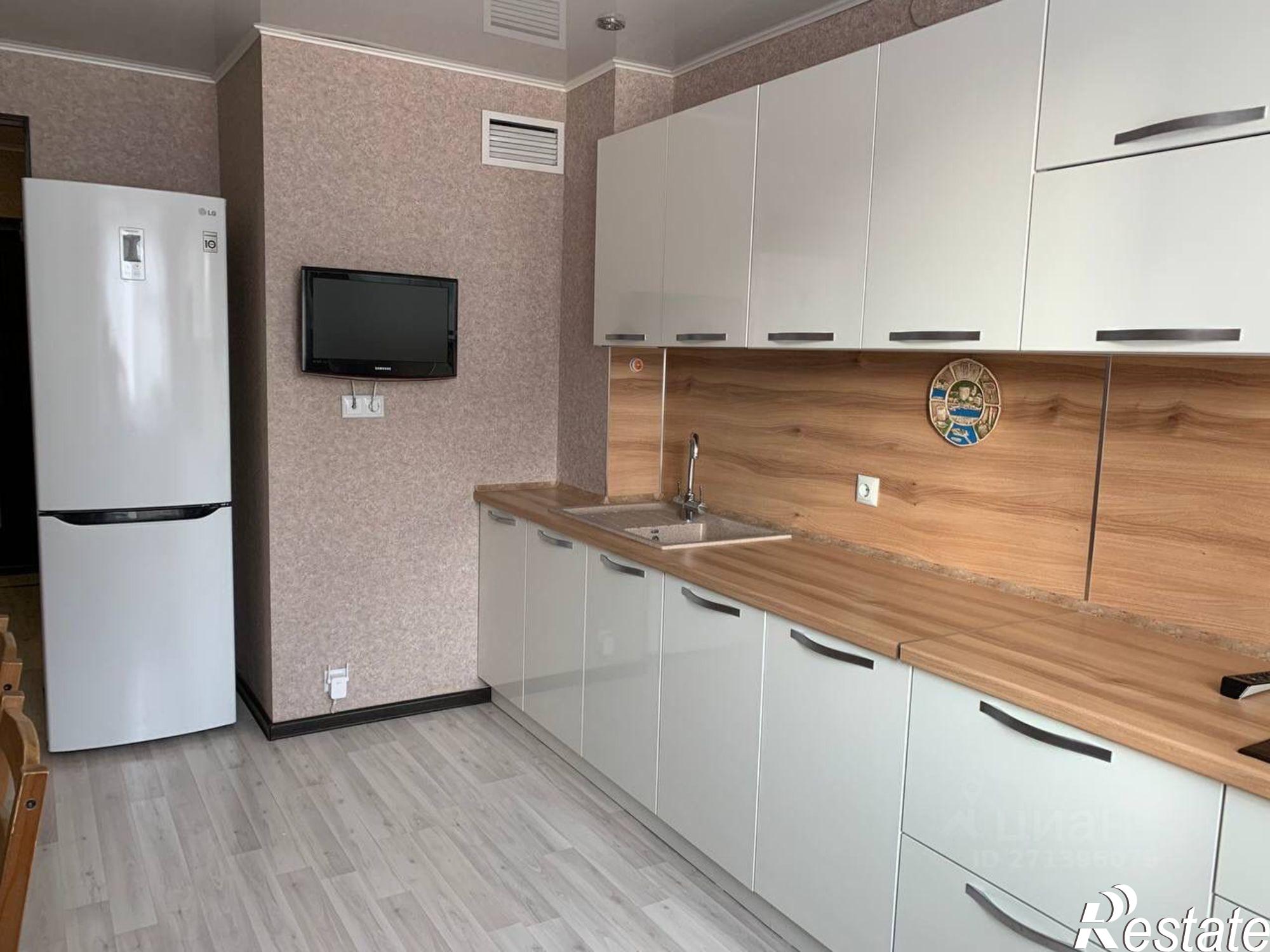 Сдать квартиру за 45 000 рублей на пр-кт Ямашева, 35Б