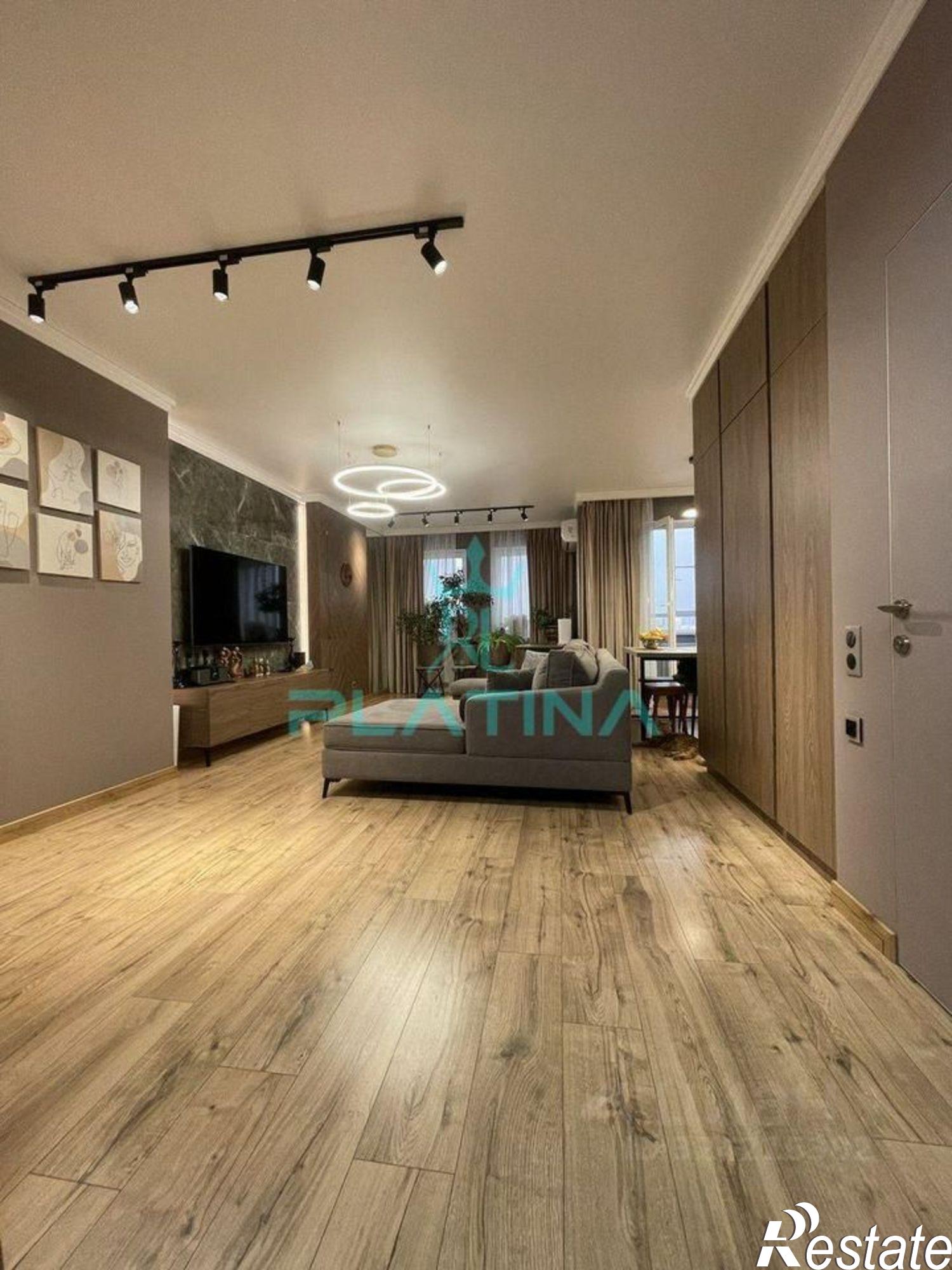 Сдать квартиру за 70 000 рублей на Роторная улица, 27Е