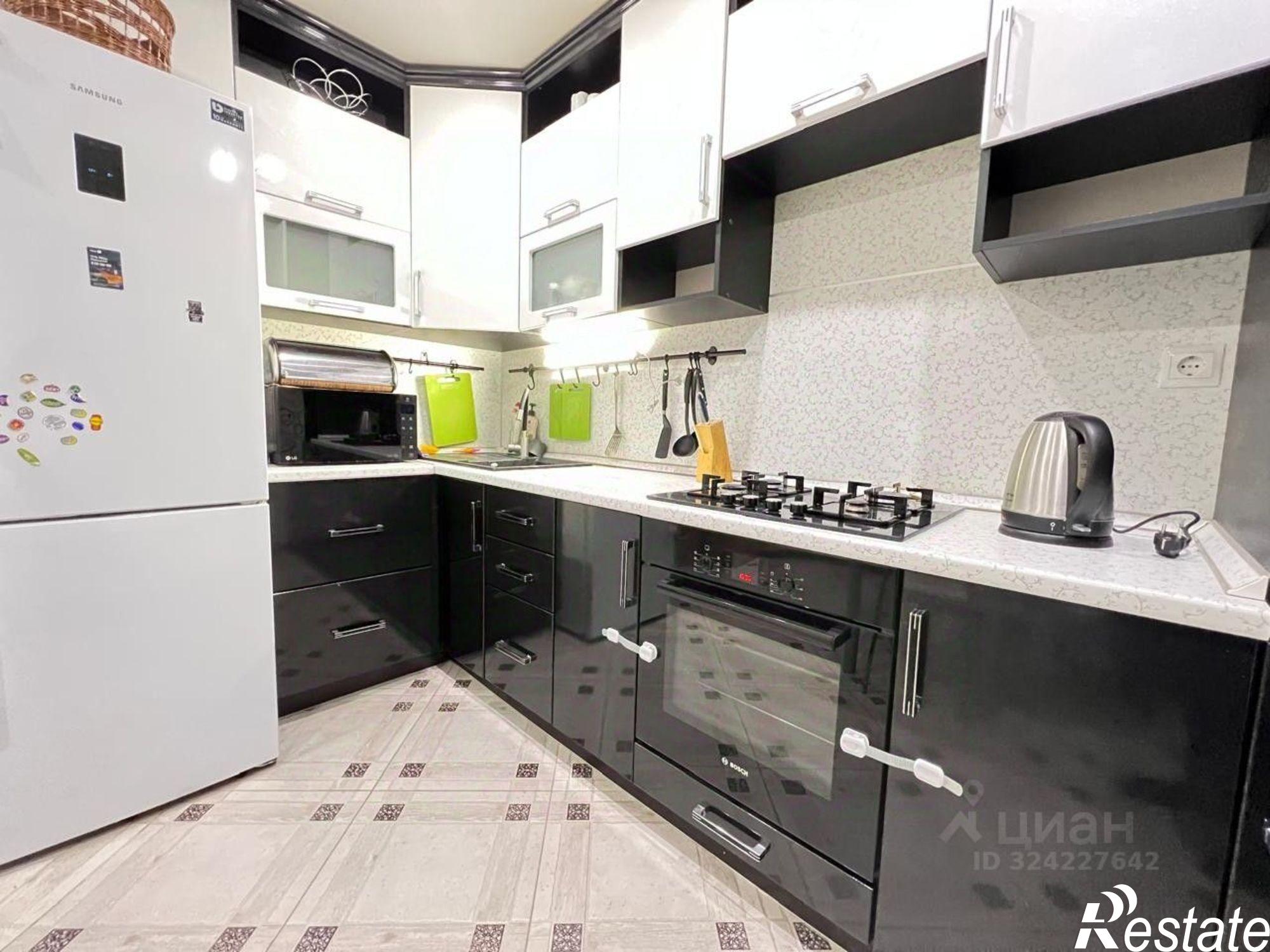 Сдать квартиру за 35 000 рублей на улица Комиссара Габишева, 23