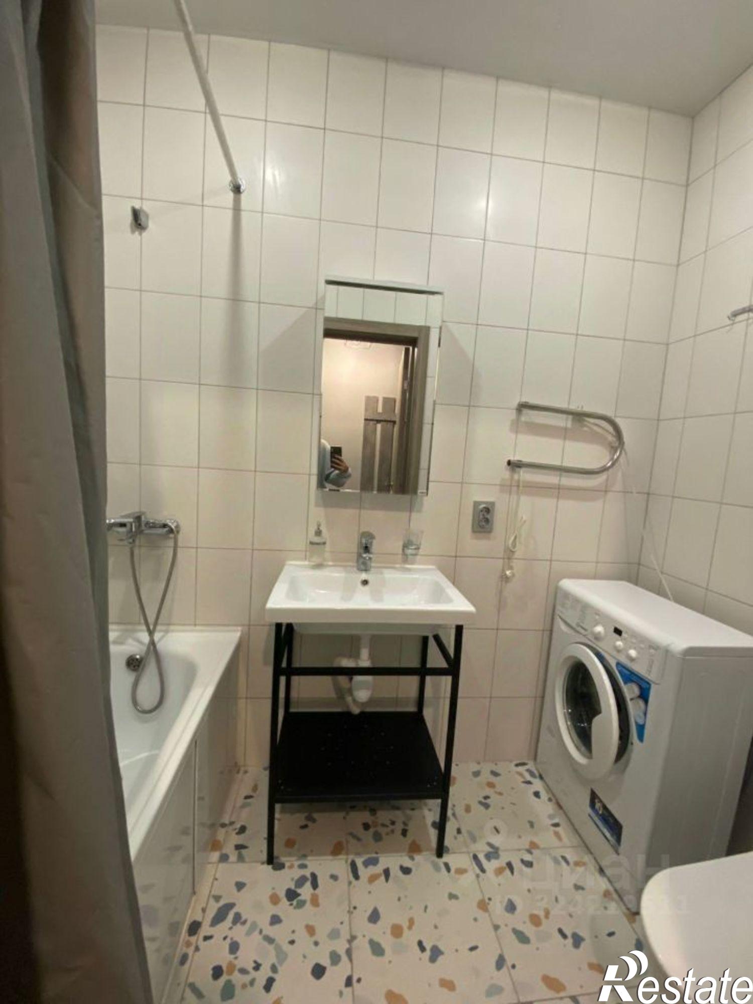 Сдать квартиру за 70 000 рублей на улица Маяковского, 13/34