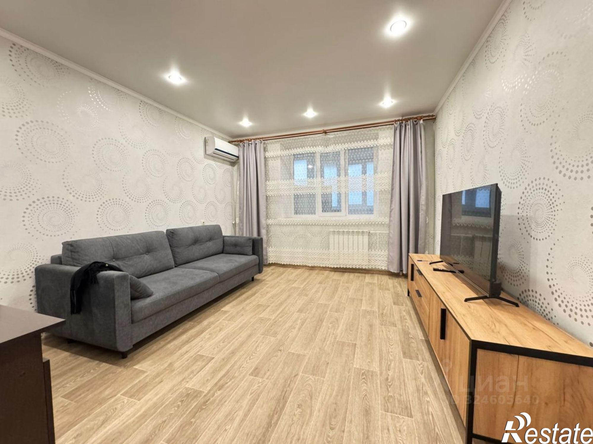 Сдать квартиру за 35 000 рублей на проспект Ямашева, 38