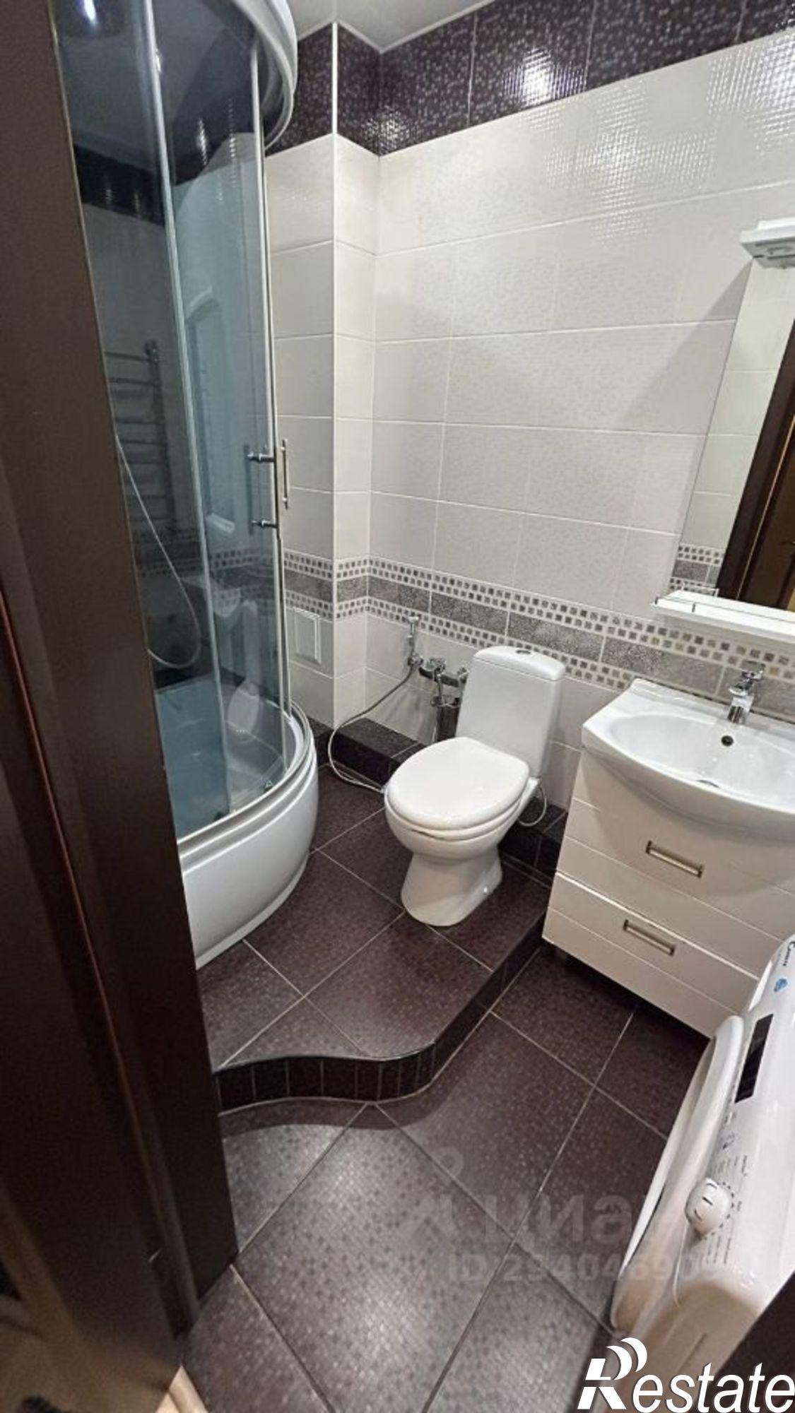 Сдать квартиру за 48 000 рублей на проспект Альберта Камалеева, 34Б