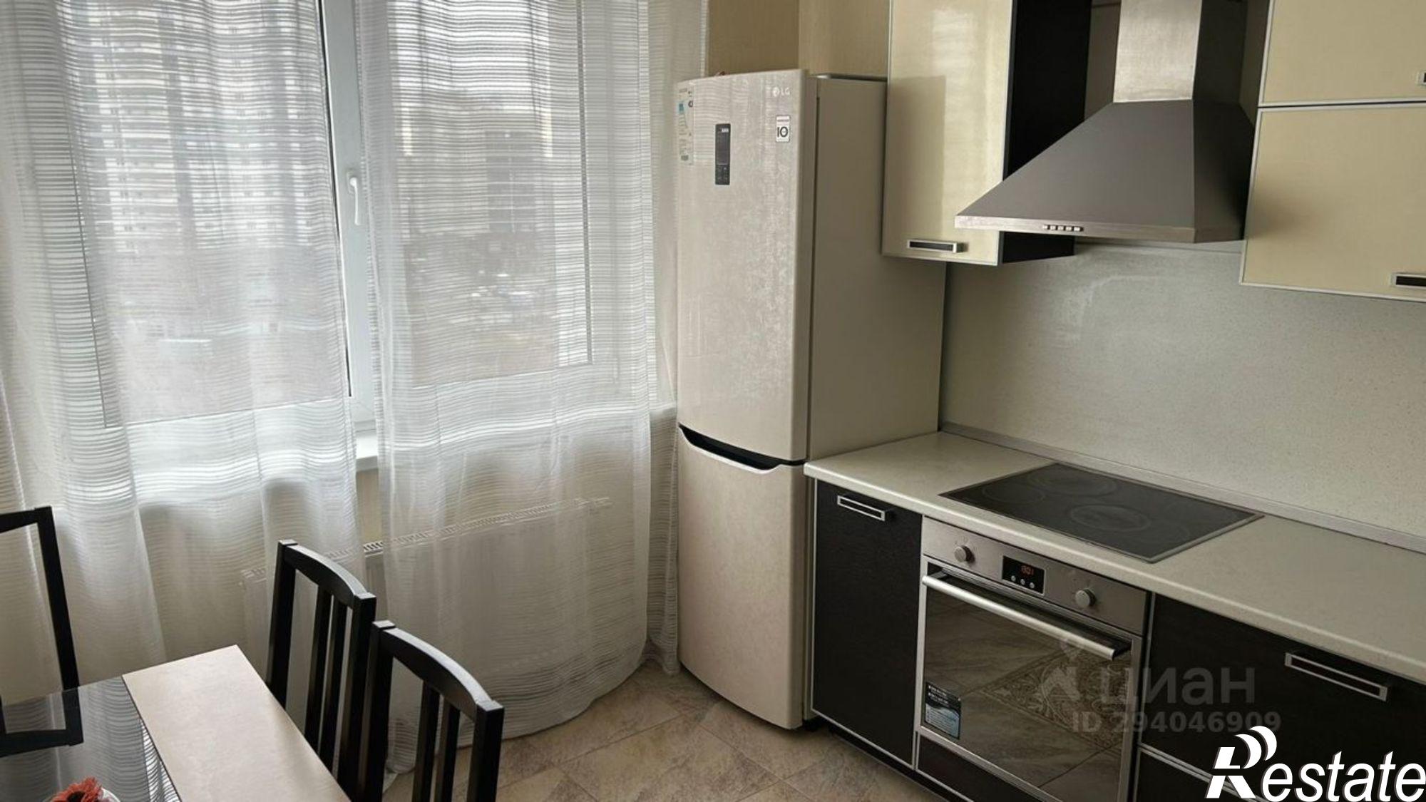 Сдать квартиру за 48 000 рублей на проспект Альберта Камалеева, 34Б