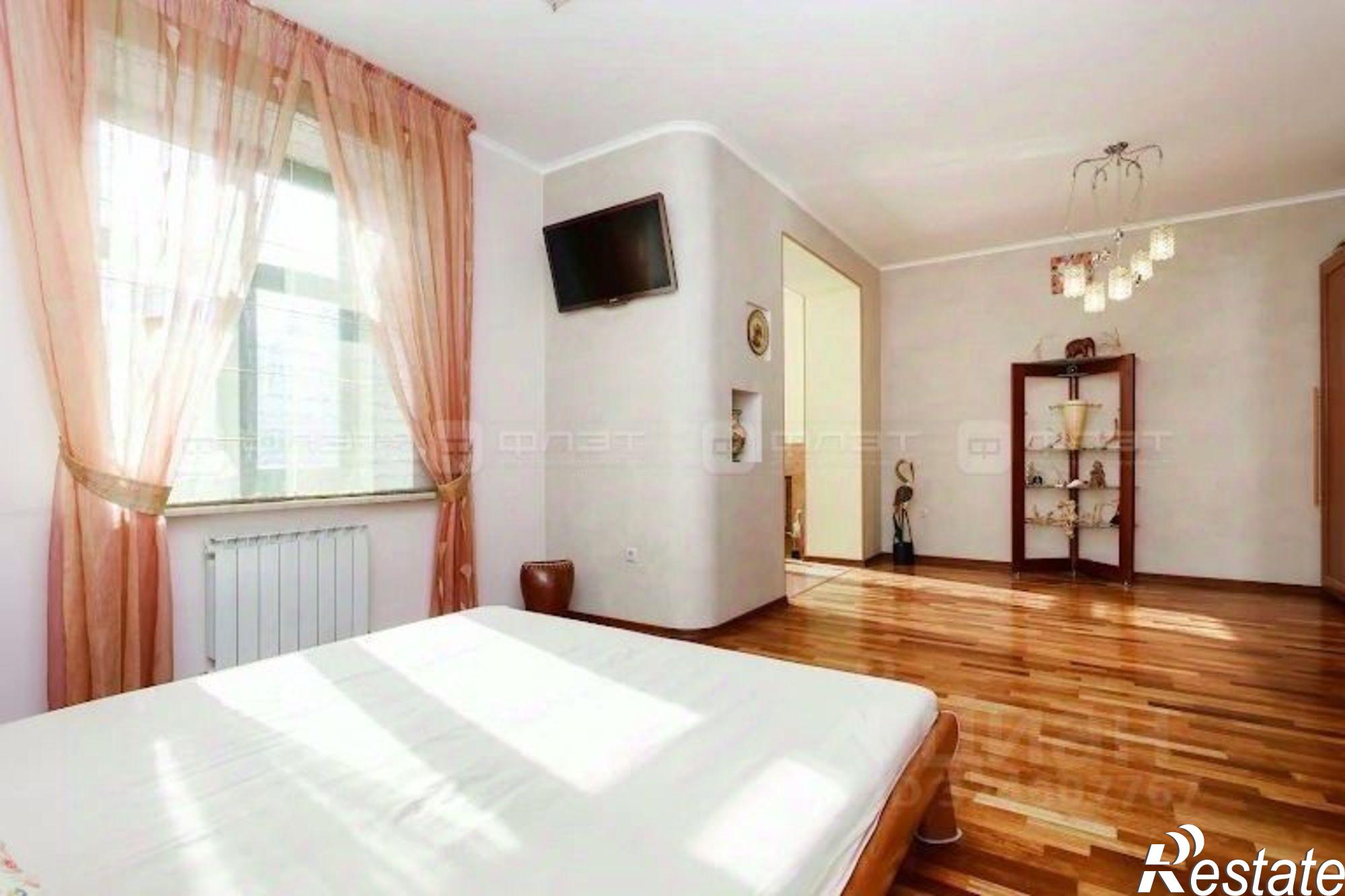 Купить квартиру за 44 000 000 рублей на улица Тельмана, 23