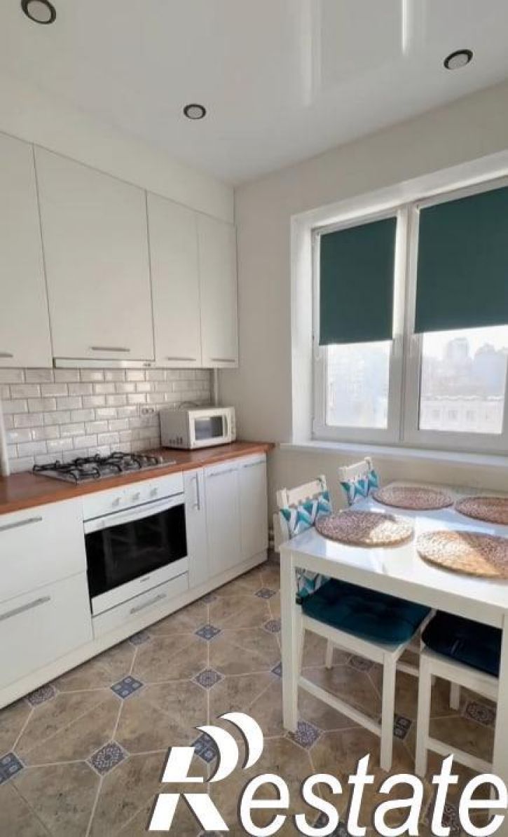 1-комн квартира Улица Нурсултана Назарбаева,  12в