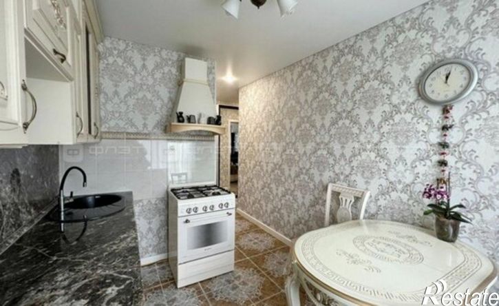 3-комн квартира проспект Ямашева, 102,  д. 102