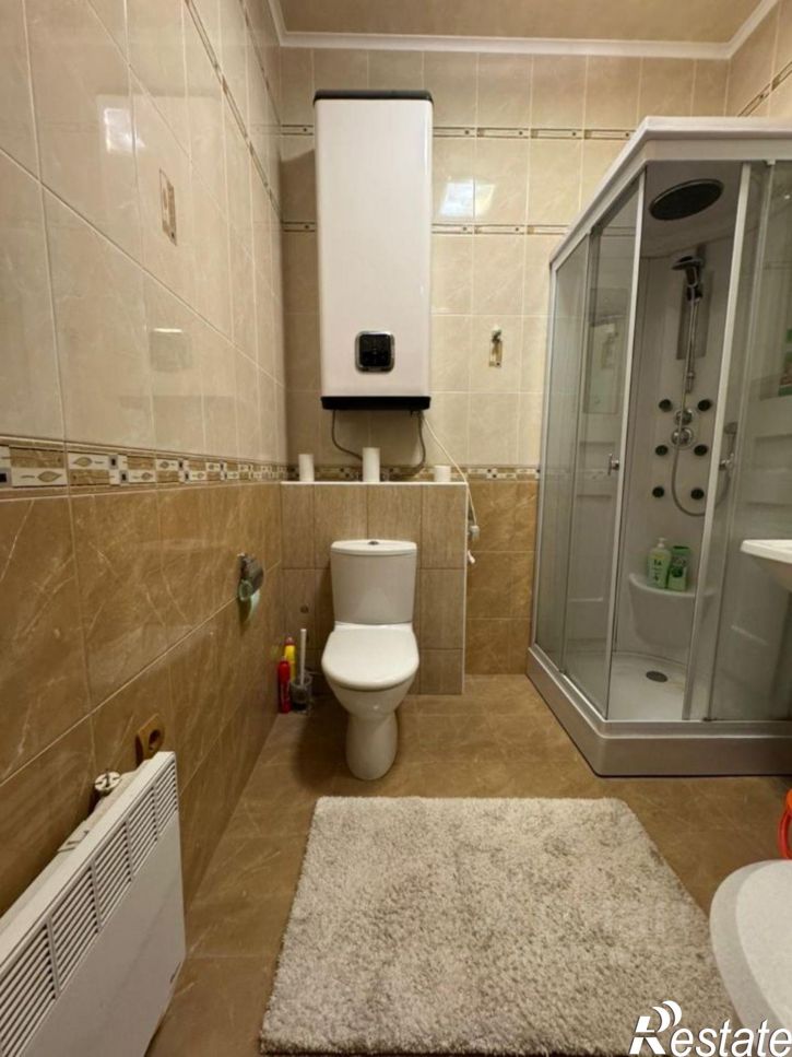 3-комн квартира улица Толстого, 16А,  д. 16А