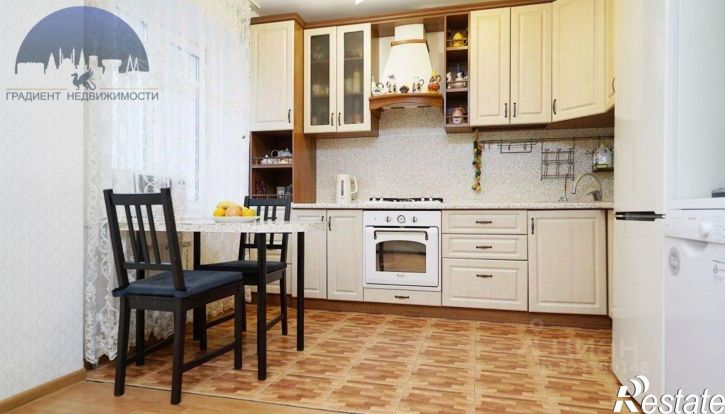 3-комн квартира проспект Победы, 18,  д. 18