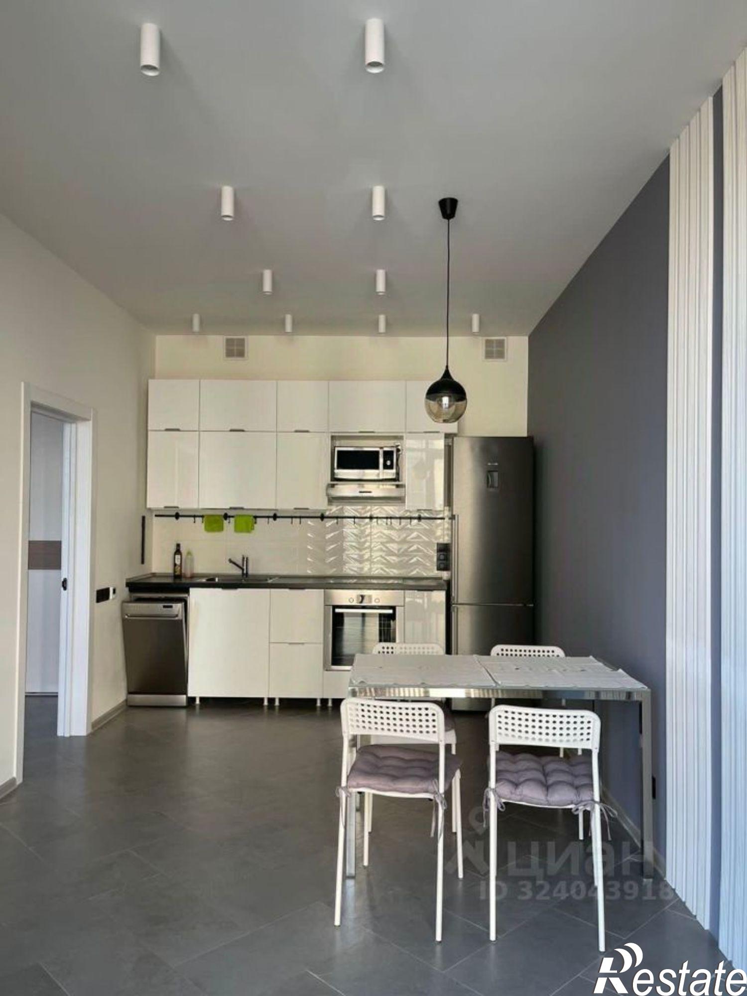 Сдать квартиру за 60 000 рублей на проспект Альберта Камалеева, 28/9