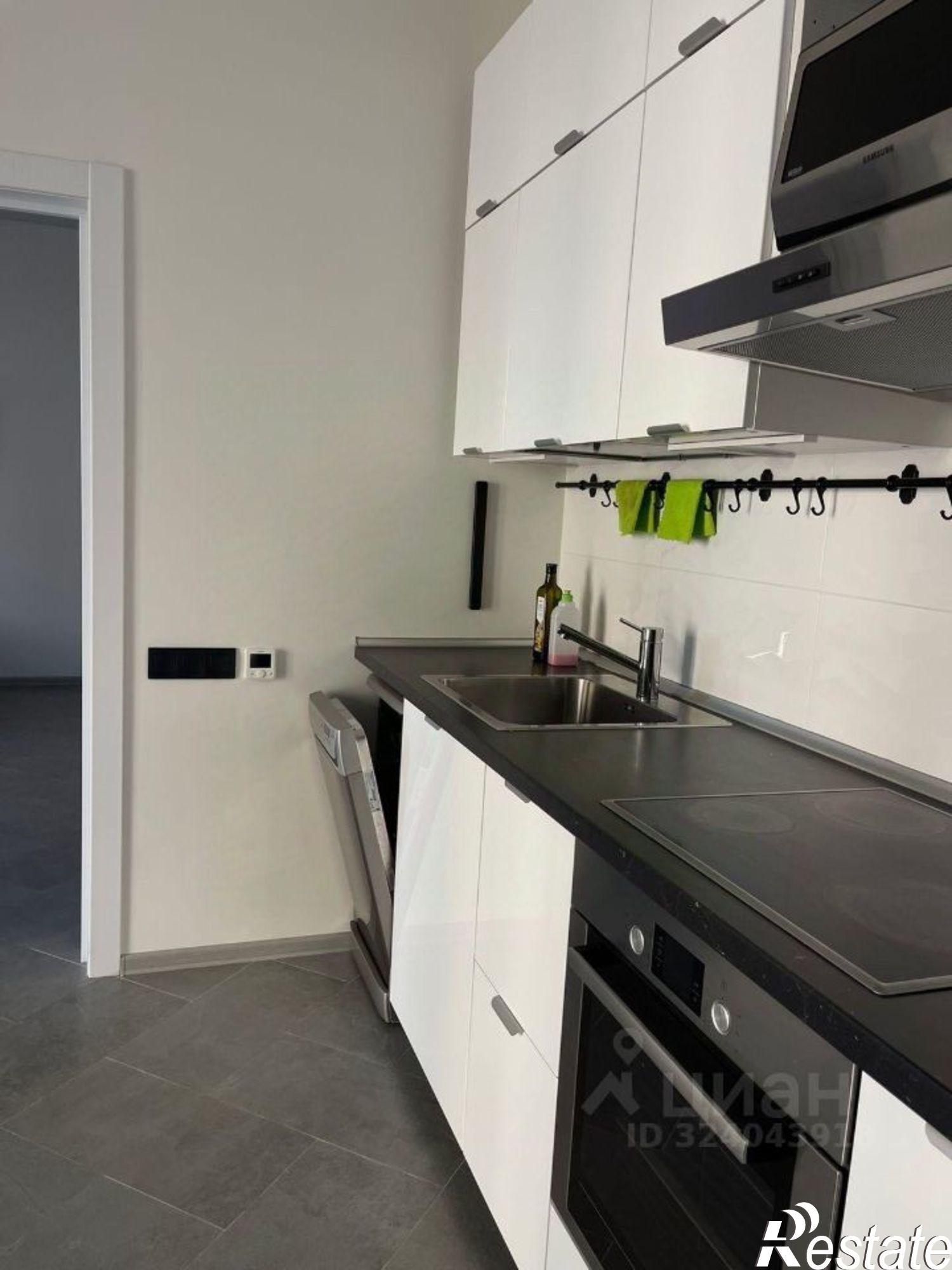 Сдать квартиру за 60 000 рублей на проспект Альберта Камалеева, 28/9