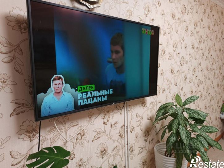 1-комн квартира улица Павлюхина, 100,  д. 100