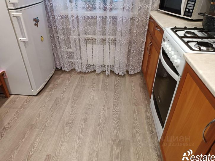 1-комн квартира улица Павлюхина, 100,  д. 100