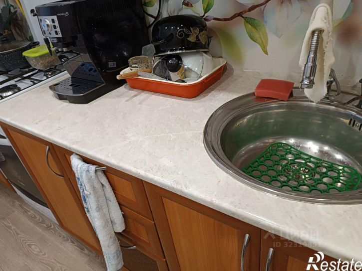 1-комн квартира улица Павлюхина, 100,  д. 100