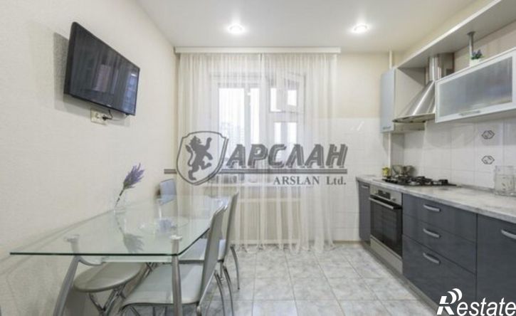 4-комн квартира пр-кт Победы, 88,  д. 88