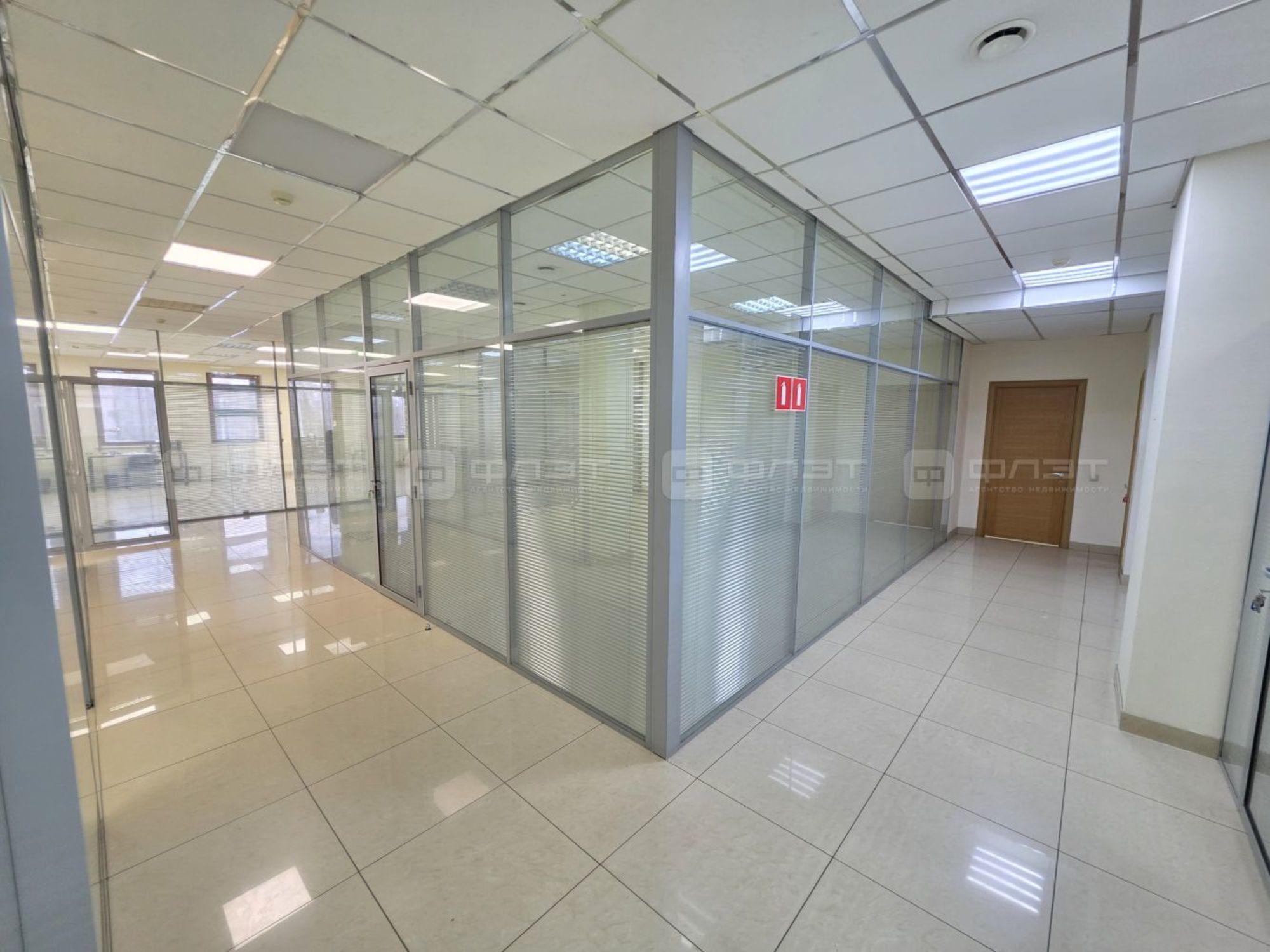 Сдать офис, помещение под офис за 400 000 рублей на пр-кт. Ямашева д.37б