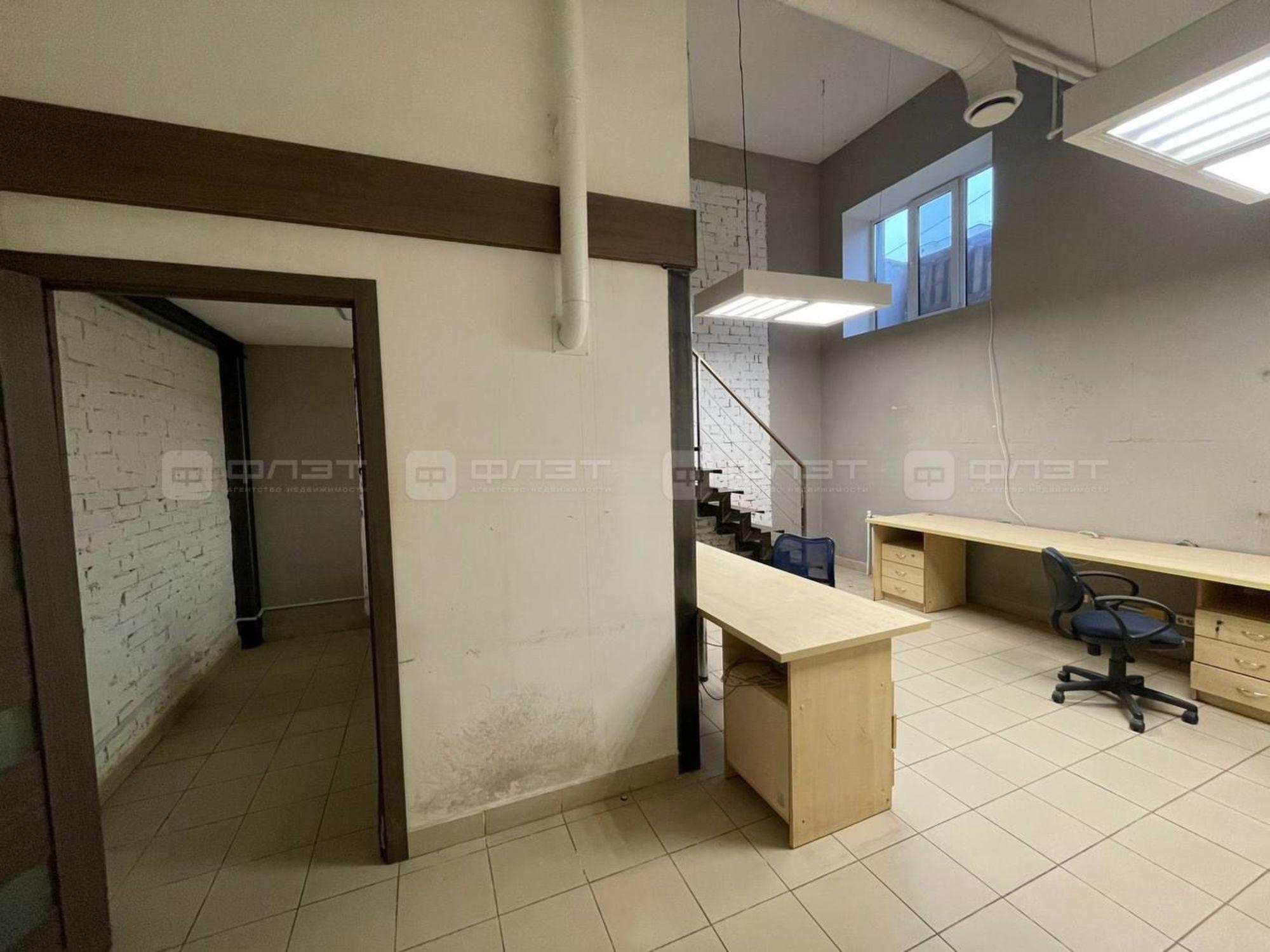 Сдать офис, помещение под офис за 105 000 рублей на ул. Калинина д.60
