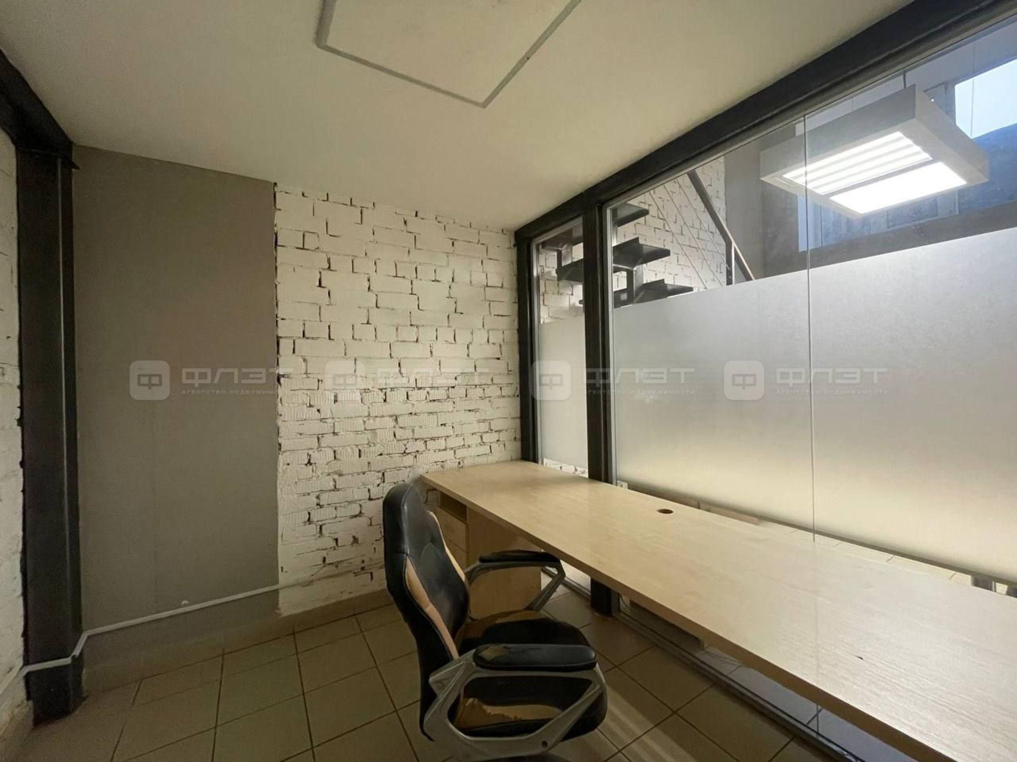 Сдать офис, помещение под офис за 105 000 рублей на ул. Калинина д.60