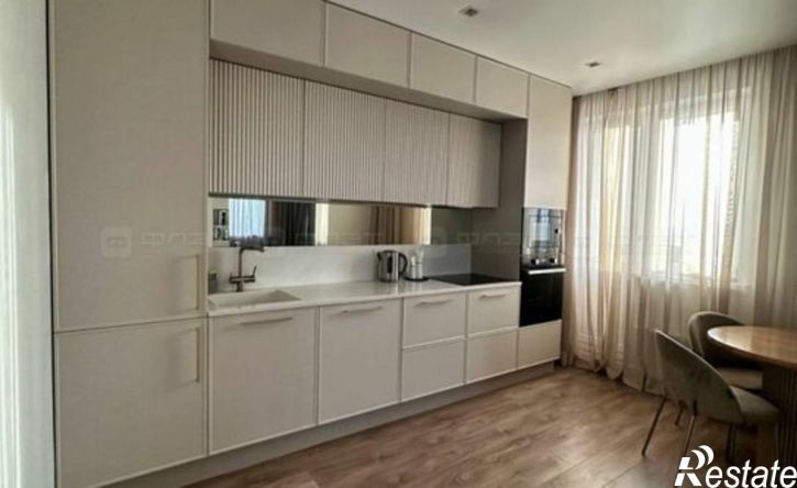 3-комн квартира улица Заслонова, 40 к2,  д. 40 к2