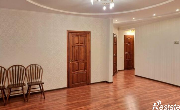 3-комн квартира улица Маршала Чуйкова, 63А,  д. 63А