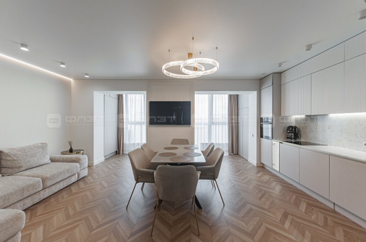 4-комн квартира ул. Разведчика Ахмерова, дом 7