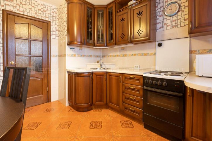 4-комн квартира ул. Рихарда Зорге, дом 60