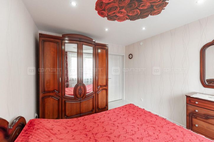 3-комн квартира пр-кт. Универсиады, дом 16