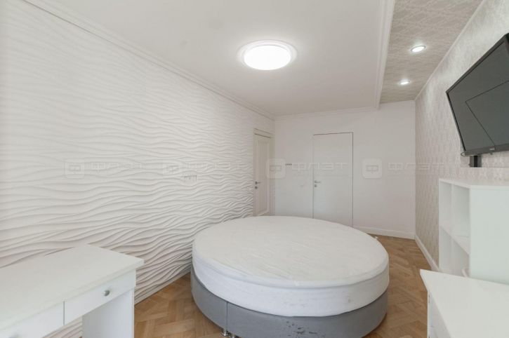 4-комн квартира ул. Четаева, дом 54