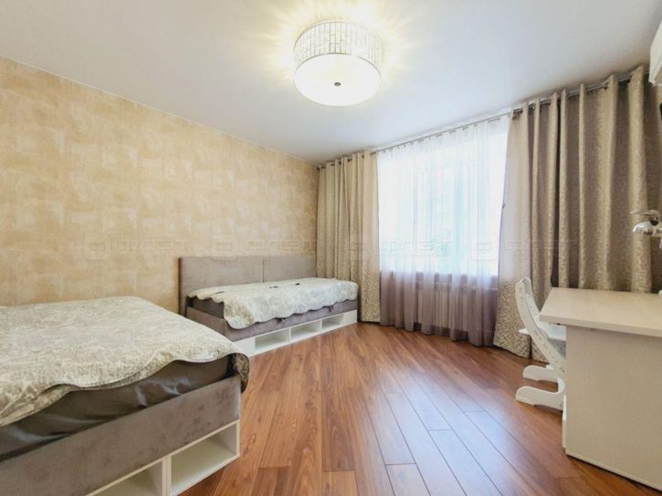 3-комн квартира ул. Адоратского, дом 2