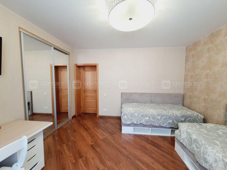 3-комн квартира ул. Адоратского, дом 2