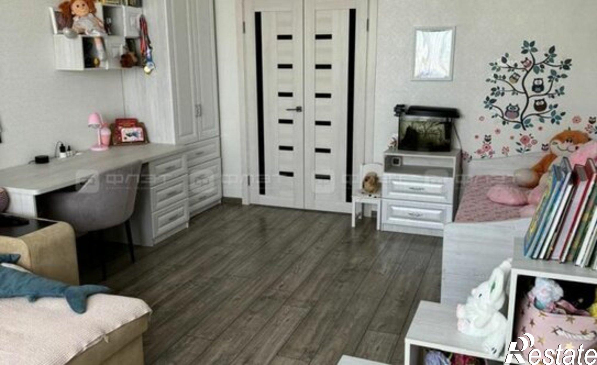 Купить квартиру за 25 000 000 рублей на ул Юлиуса Фучика, 14в