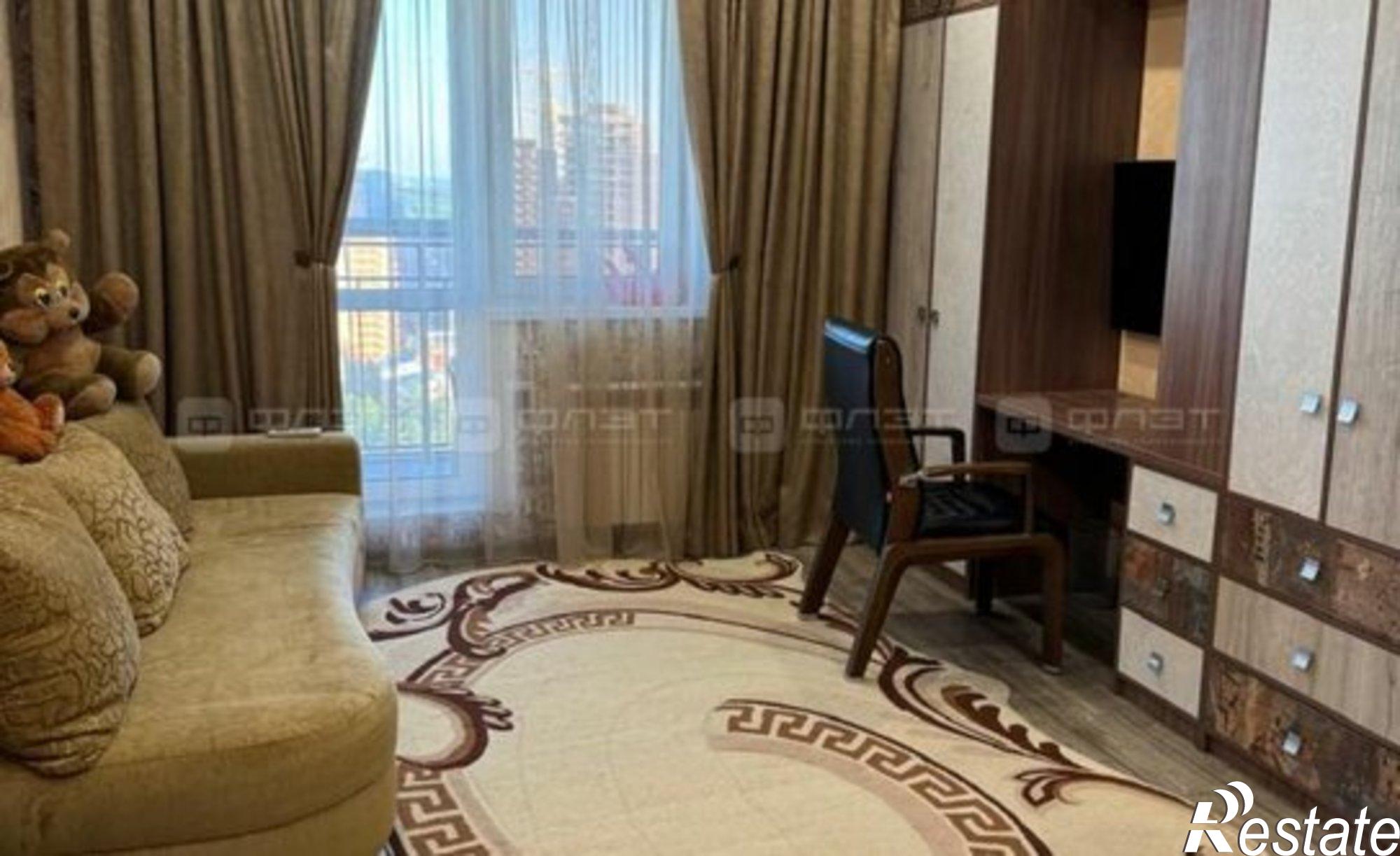 Купить квартиру за 25 000 000 рублей на ул Юлиуса Фучика, 14в