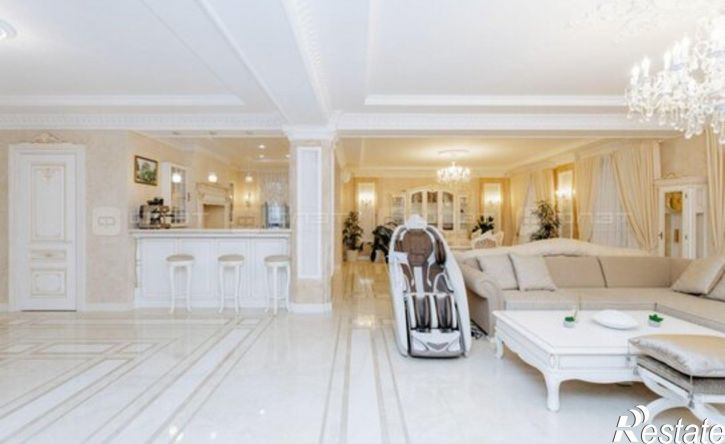 4-комн квартира ул Зинина, 9/23,  д. 9/23