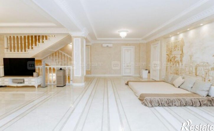 4-комн квартира ул Зинина, 9/23,  д. 9/23