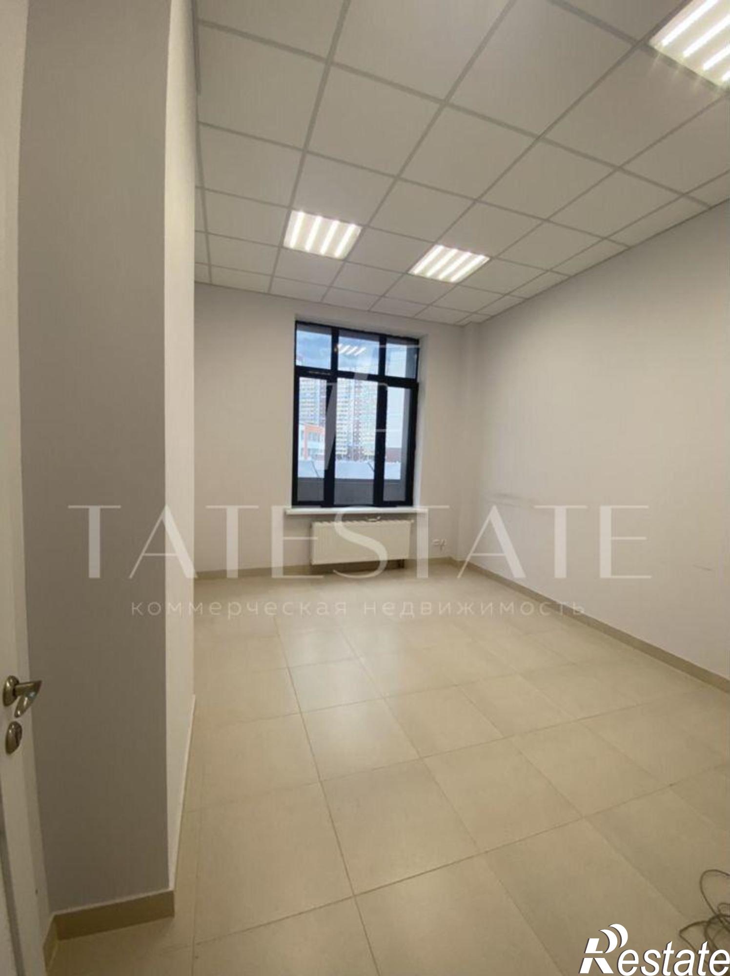 Сдать офис, помещение под офис за 160 500 рублей на проспект Альберта Камалеева, 32Б