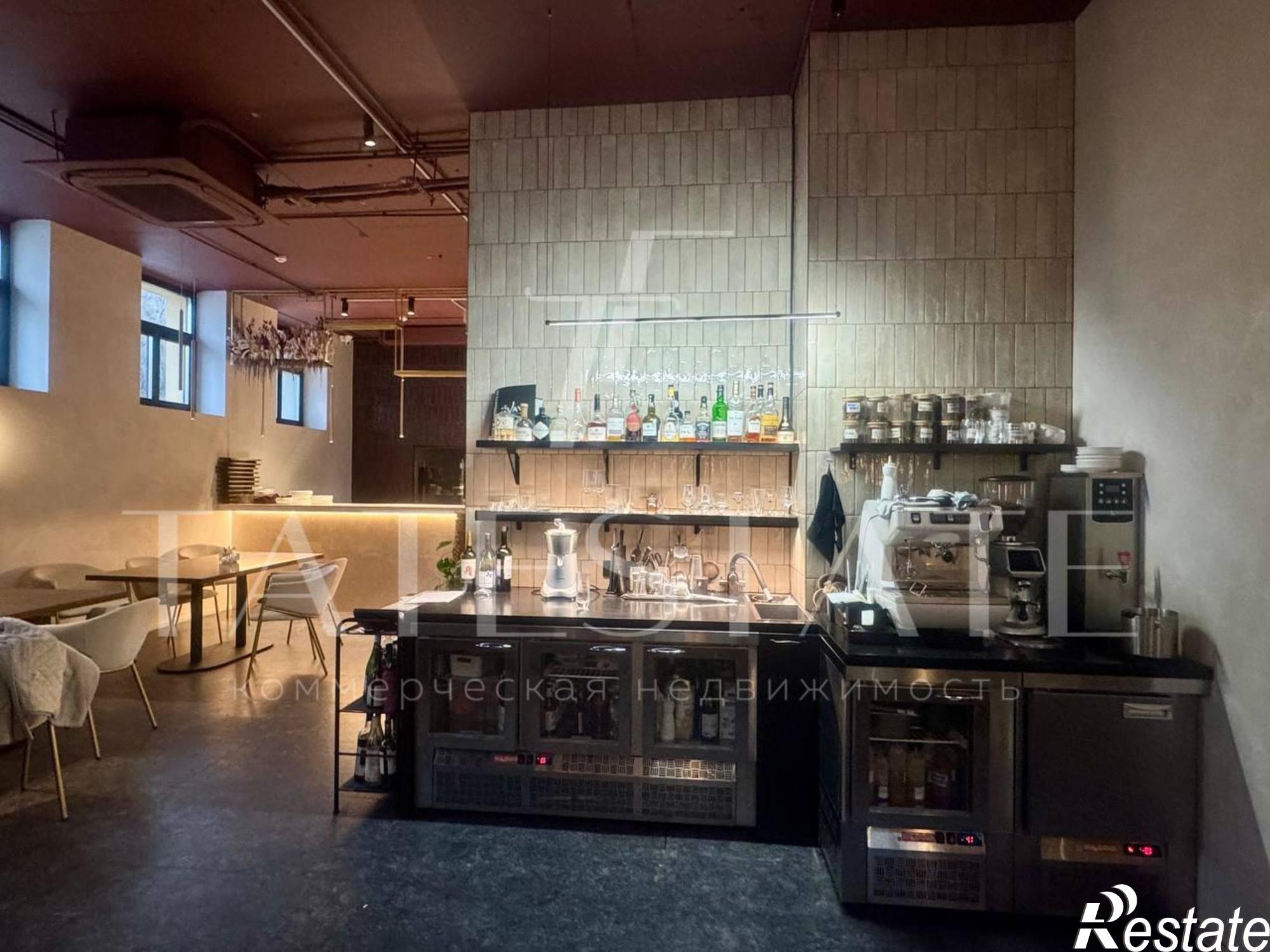 Сдать ресторан, помещение под кафе за 325 160 рублей на улица Большая Красная, 6, к.2