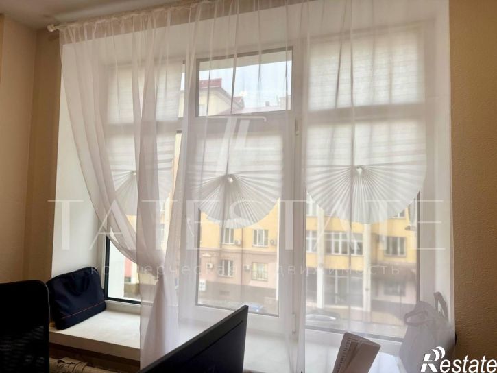 Офис улица Хади Такташа, 1