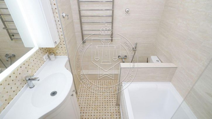 2-комн квартира Серова ул, 51/11
