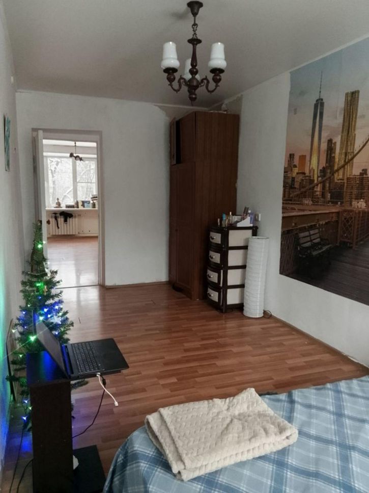 2-комн квартира Революционная ул, 49