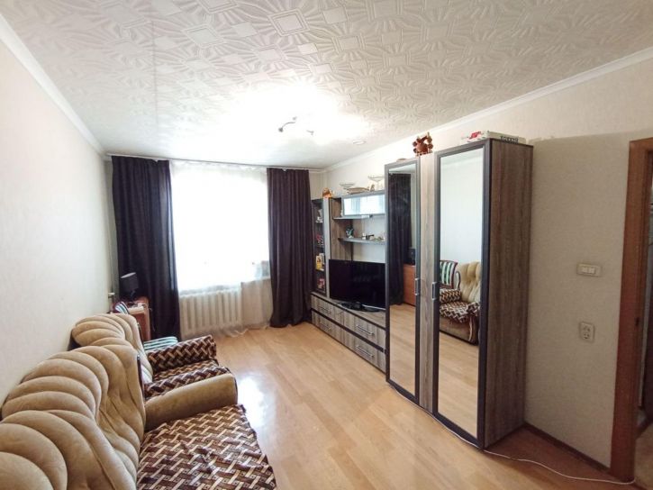 3-комн квартира Революционная ул, 69