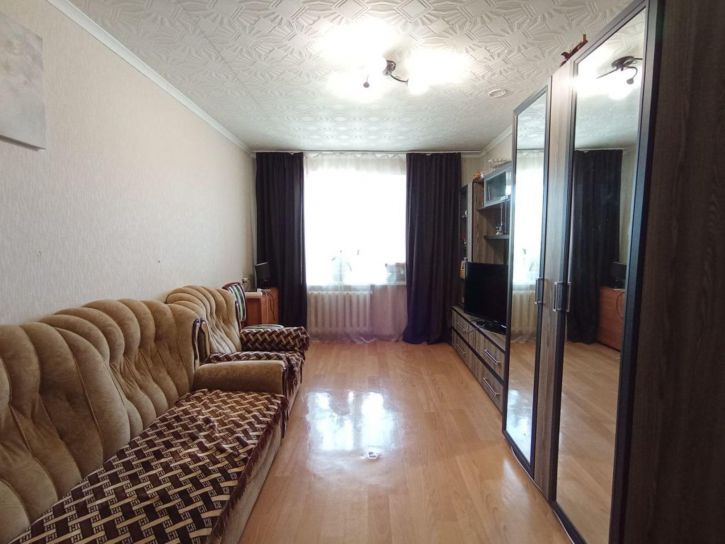 3-комн квартира Революционная ул, 69
