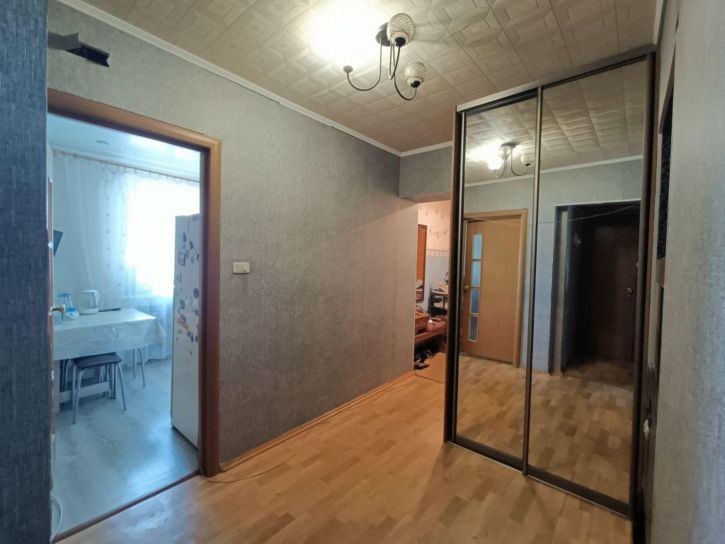 3-комн квартира Революционная ул, 69