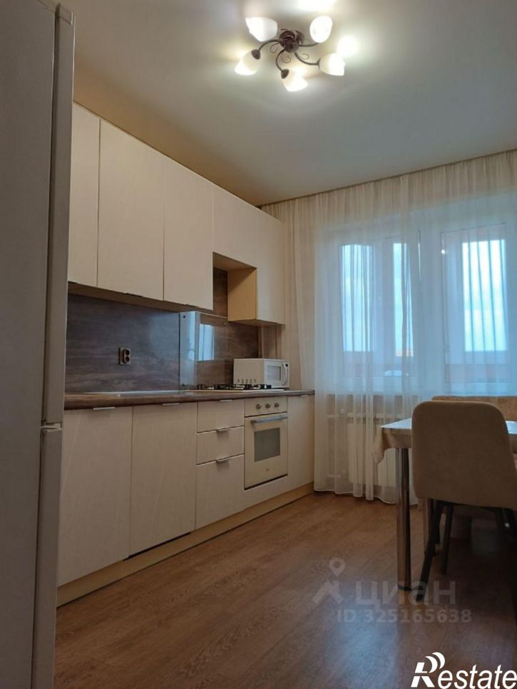 3-комн квартира ул Юлиуса Фучика, 84,  д. 84