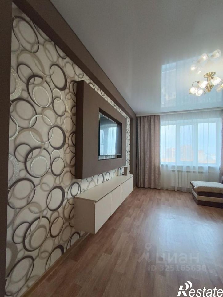 3-комн квартира ул Юлиуса Фучика, 84,  д. 84